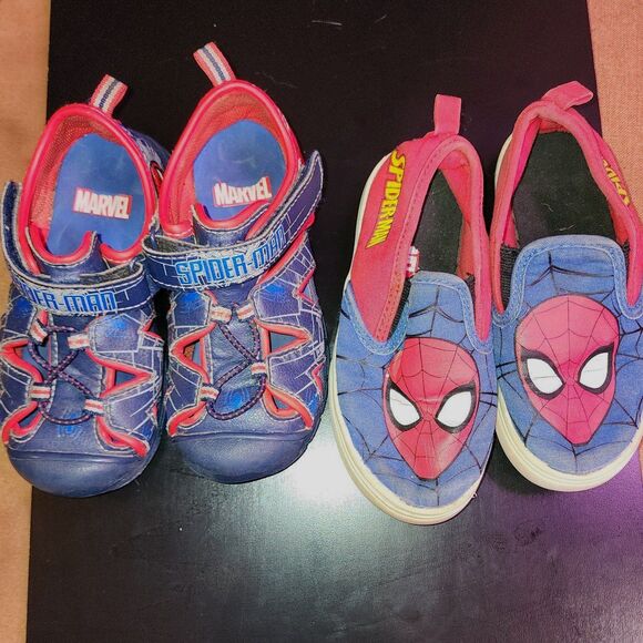 Boys Spider man shoes - 2 pair size 10 - Picture 1 of 6